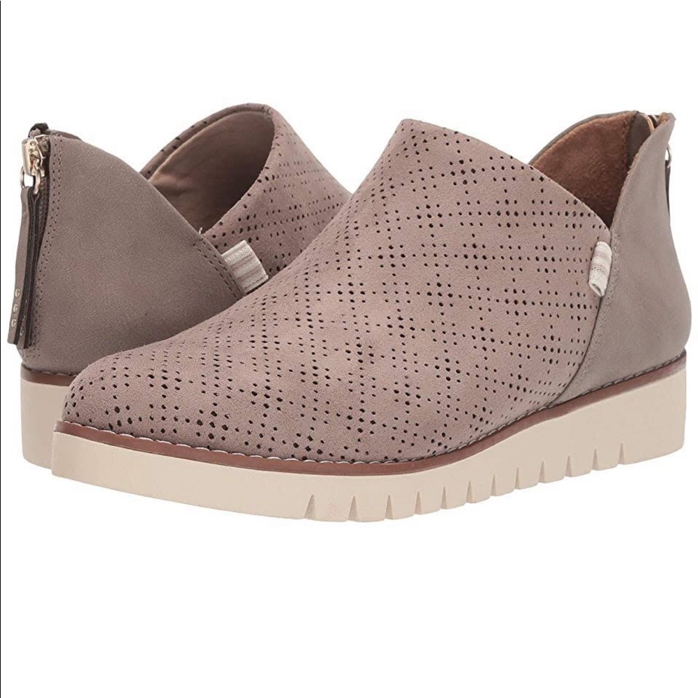 Dr. Scholl’s  Insane Bootie. Taupe color